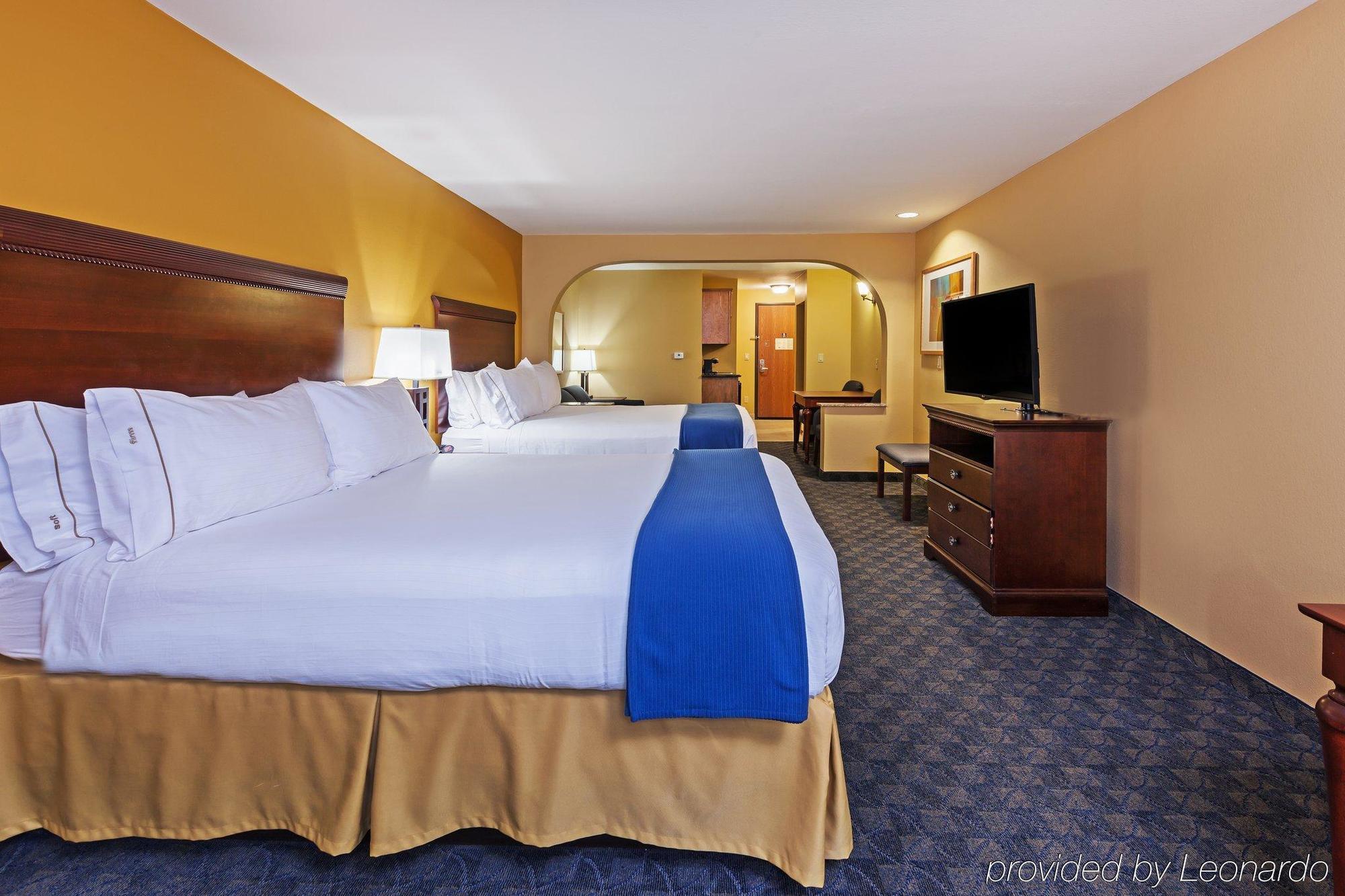 Holiday Inn Express & Suites, Corpus Christi Nw, Calallen, An Ihg Hotel Exterior photo